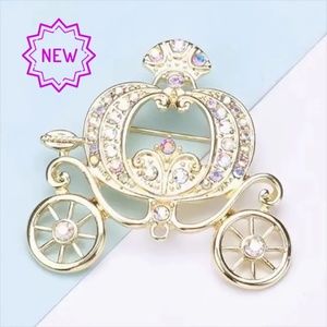 Pumpkin Carriage Brooch Pin Back Faux Jewels Gold Color Background - Elegant